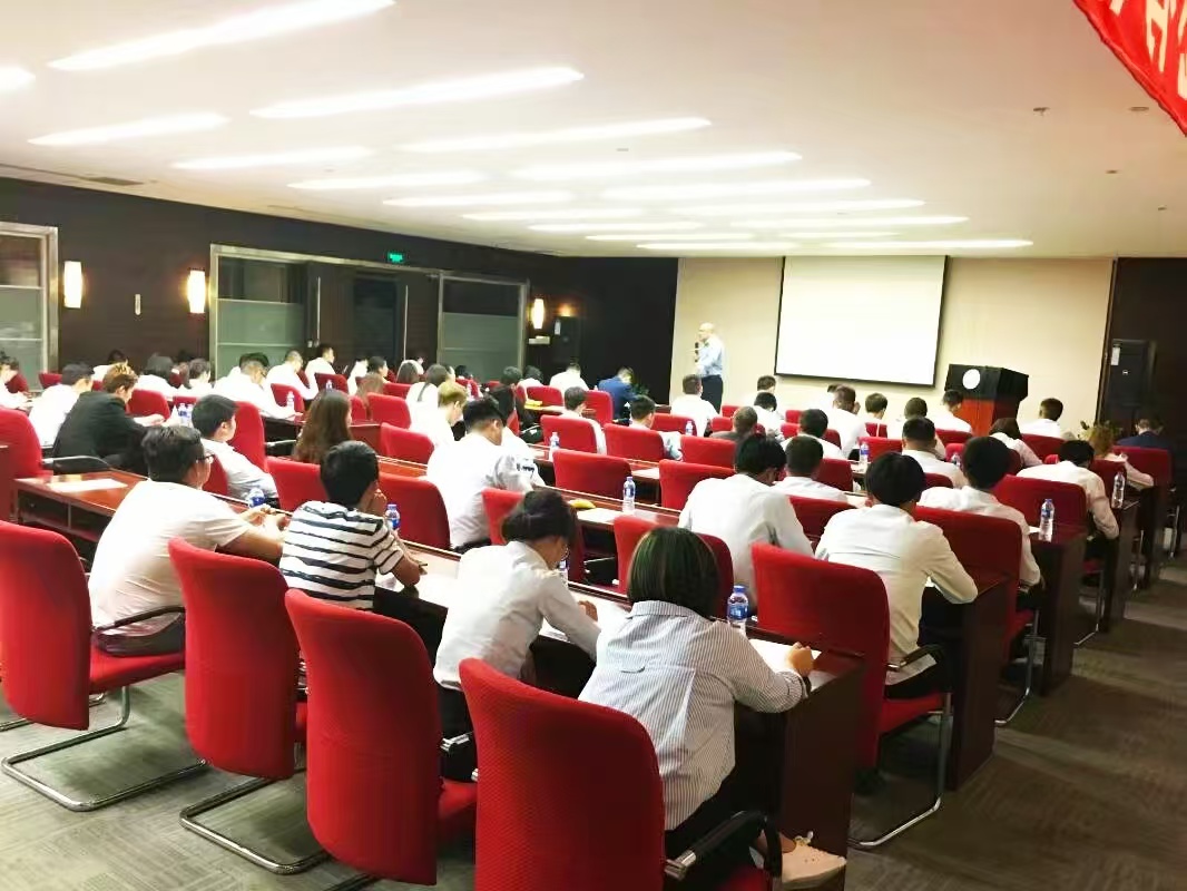 资深企业教练、潜能开发特训营导师、实战演说家朱老师(图5)